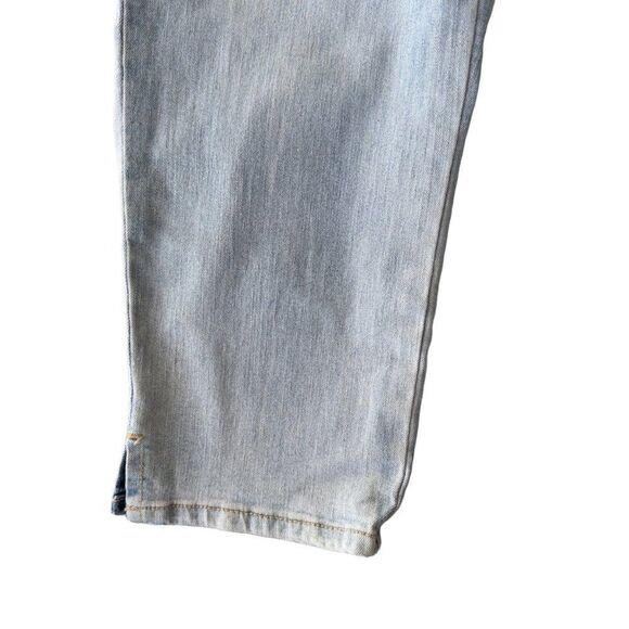 Gloria Vanderbilt Amanda Capris Denim Light Wash DGVB4957 Women's 4 - Picture 10 of 11